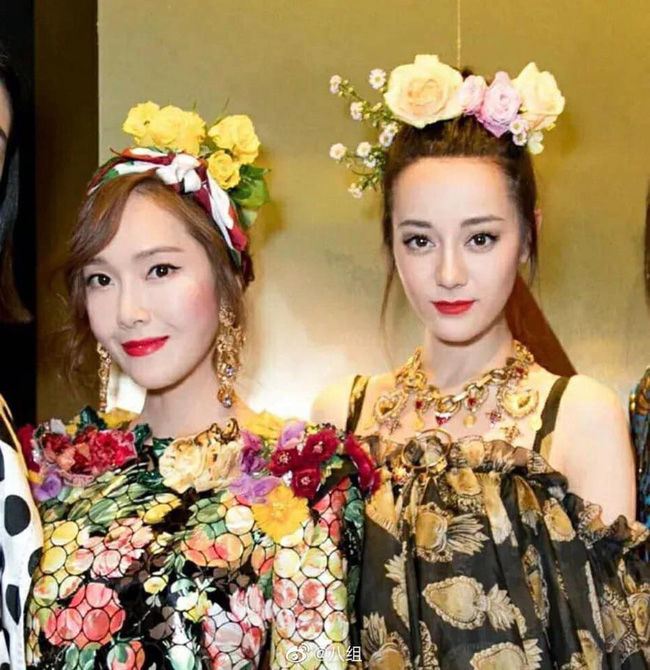 Mỹ nhân Hoa - Hàn đọ sắc khi đứng chung một khung hình