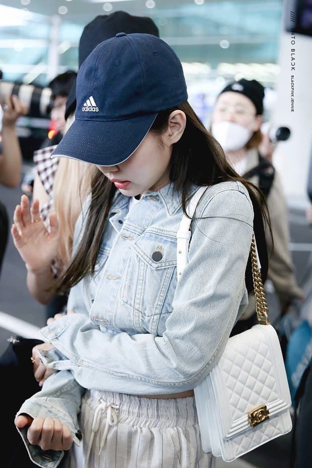 Nhìn “núi” túi xách Jennie sở hữu mới thấy độ chịu chơi của nữ idol