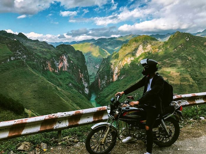 Khoai Lang Thang, Chan La Cà... gương mặt vàng của làng Travel blogger