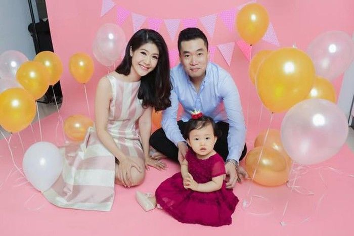 Nữ cơ trưởng hủy hôn Trương Thế Vinh luôn giấu con vì sợ bị bàn tán