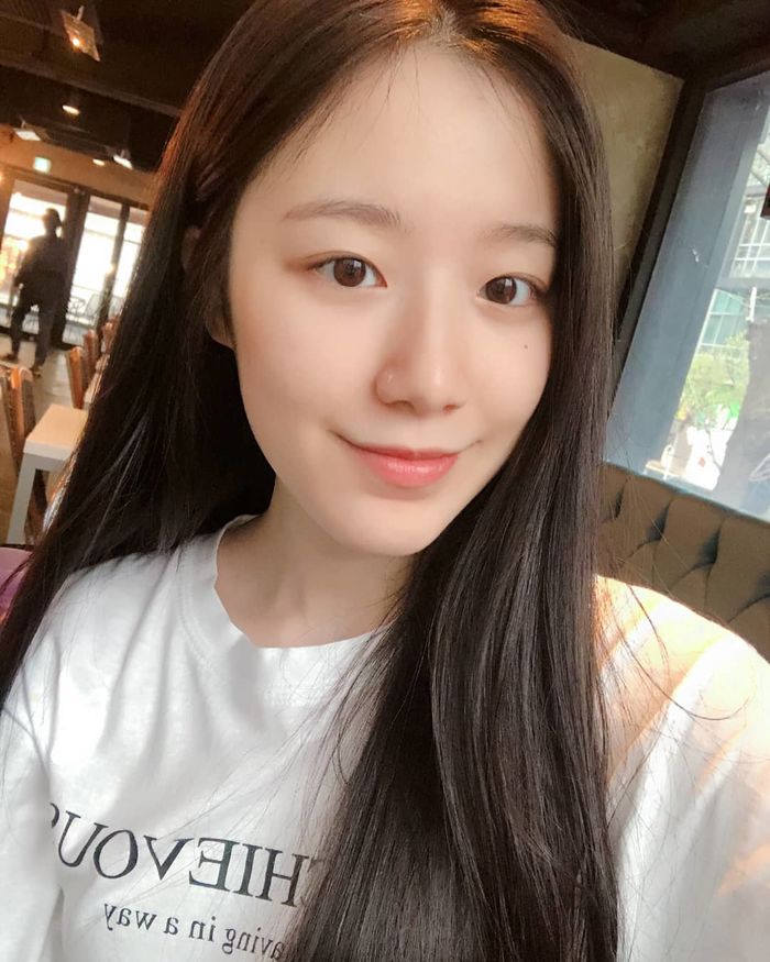 Quên YoonA, Suzy đi, nữ thần mặt mộc bây giờ phải là Jennie, Nancy