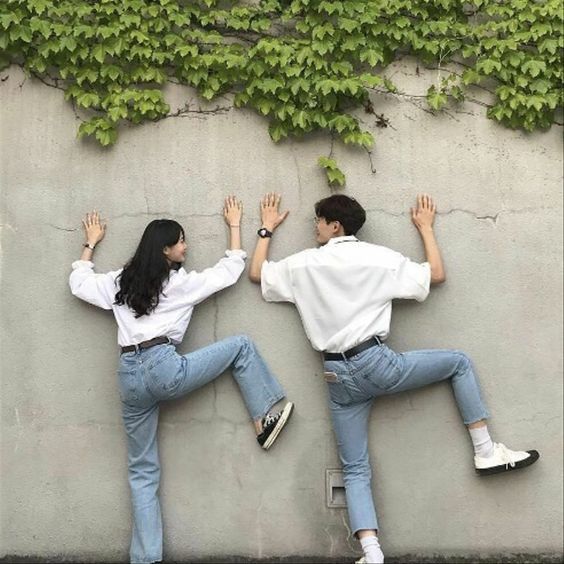 Tình yêu không phải lúc nào cũng lãng mạn, đôi lúc cũng ngớ ngẩn lắm