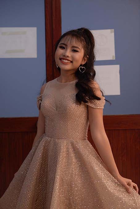 Phương Mỹ Chi ở tuổi 16: Giàu có tự thân, lột xác diện mạo thành công