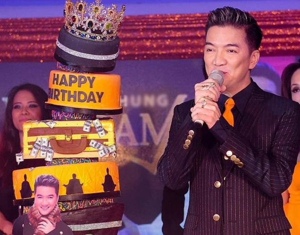 Quà sinh nhật giá trên trời của sao: HH Thu Hoài nhận vòng cổ 73 triệu