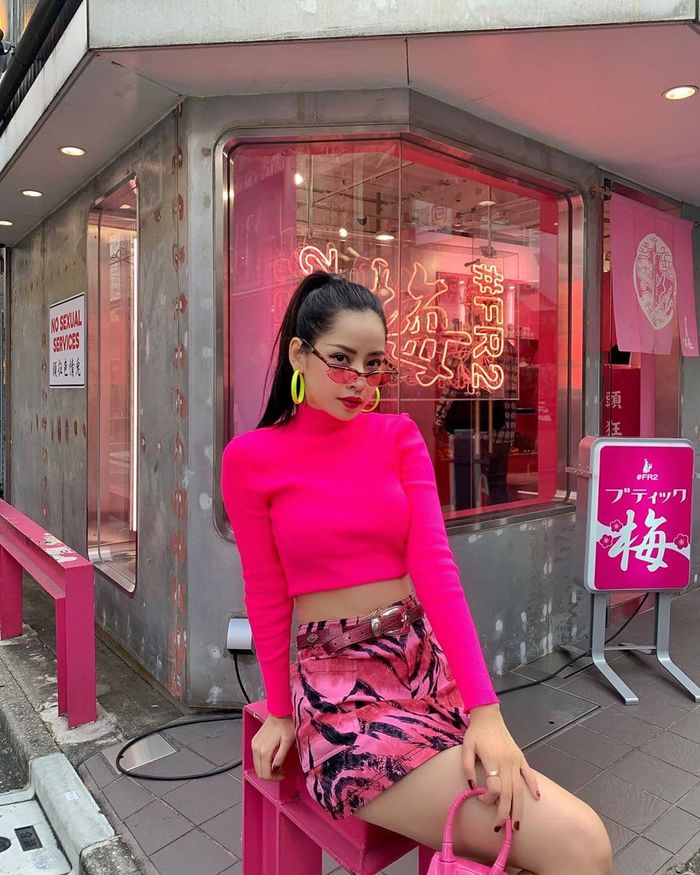 Ribi Sachi và MisThy chính thức gia nhập hội hot girl thống trị MXH