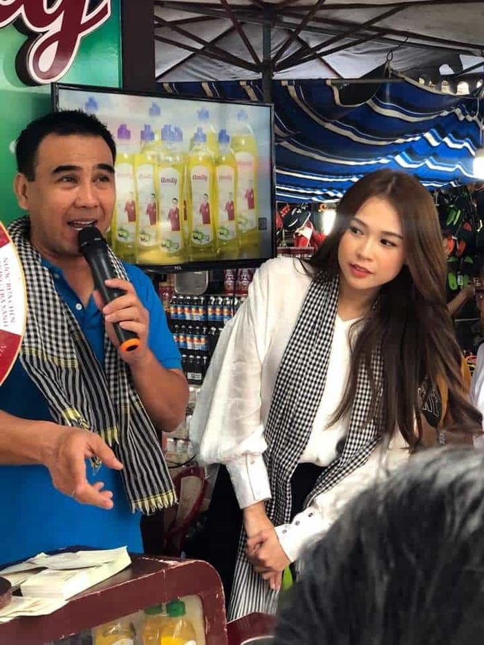 Sam đẹp bất chấp camera thường, con gái Elly Trần ra dáng tiểu mỹ nhân