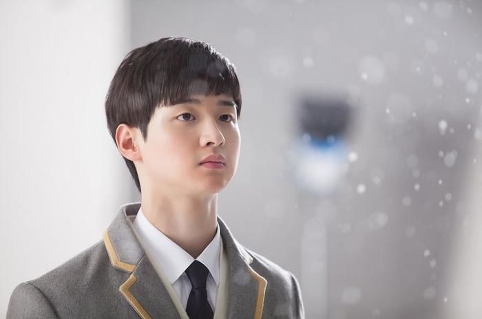 Sao nam giả gái đẹp nhất Kbiz: Lee Jun Ki, Jang Dong Yoon góp mặt
