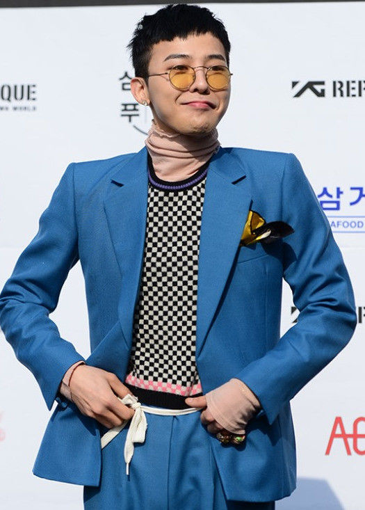 Sao nam Hàn chứng minh đẳng cấp khi diện suit: G-Dragon đầy khí chất
