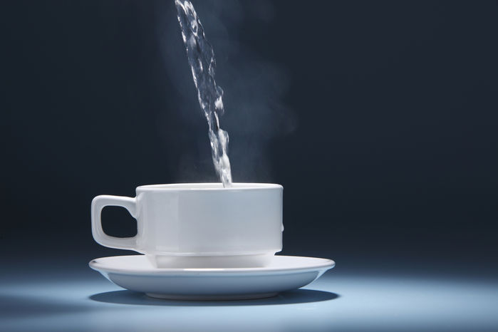 Sao Việt giữ dáng: Midu uống nước ấm, Minh Hằng mê sinh tố cải kale