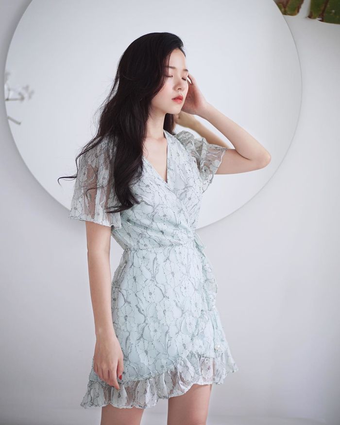 Sao Việt giữ dáng: Midu uống nước ấm, Minh Hằng mê sinh tố cải kale