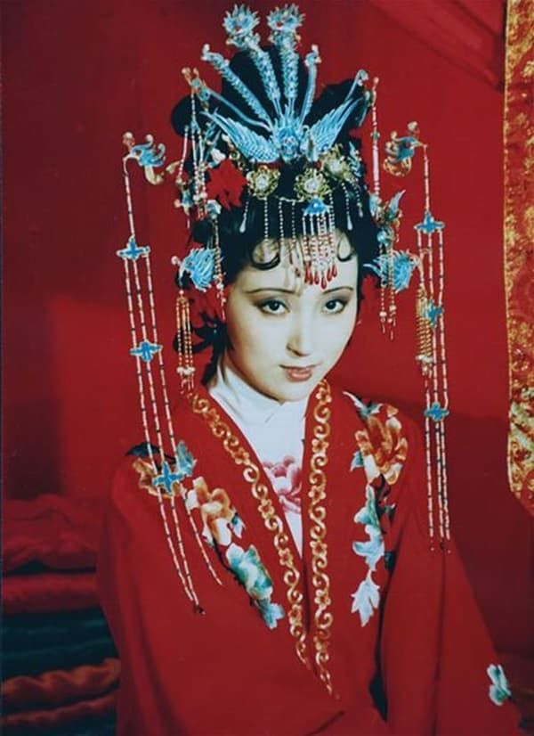 Mỹ nhân Hồng Lâu Mộng xuất gia đi tu, bạo bệnh qua đời ở tuổi 42