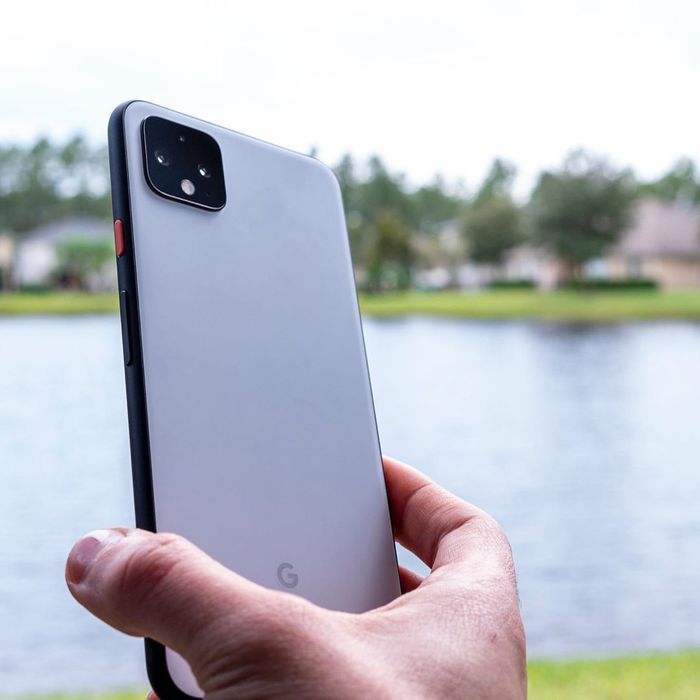 So tài khả năng giữ giá của các hãng smartphone hàng đầu hiện nay