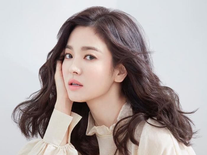 Song Hye Kyo, Kim Tae Hee và các mỹ nhân Hàn sở hữu dáng mũi đẹp nhất