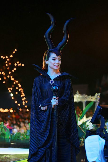 Thần tượng Maleficent và muôn kiểu hóa thân của sao Việt