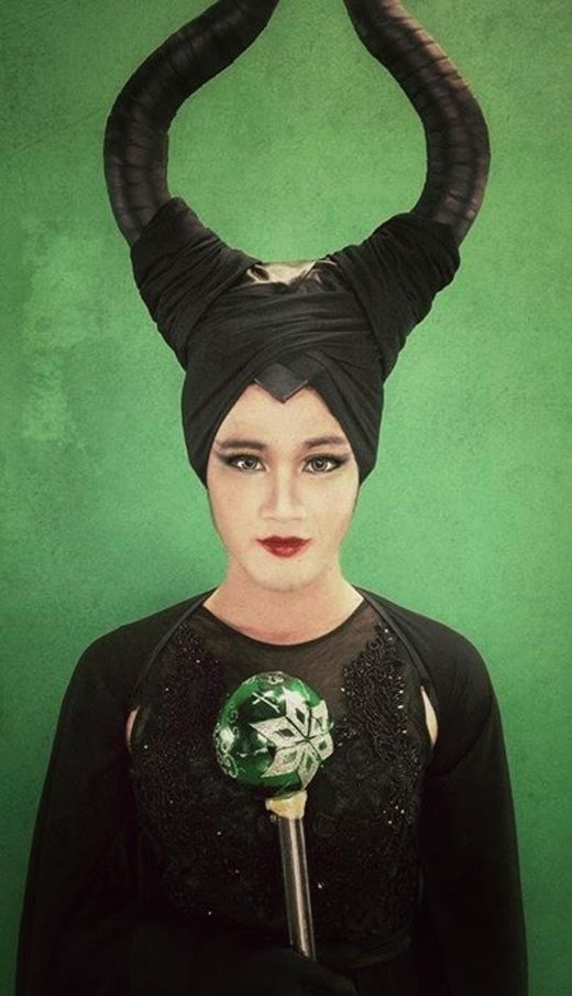 Thần tượng Maleficent và muôn kiểu hóa thân của sao Việt