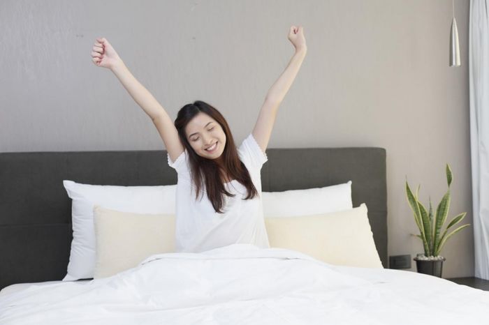 Hiệp hội Y khoa Nhật: Uống nước ấm khi thức dậy sẽ kiểm soát cân nặng