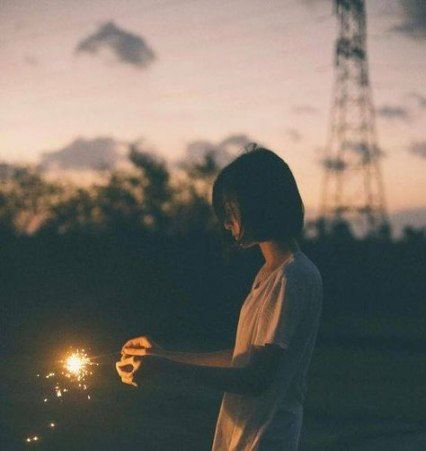 Thiếu tình thương từ mẹ, con gái dễ bị lợi dụng, thất bại