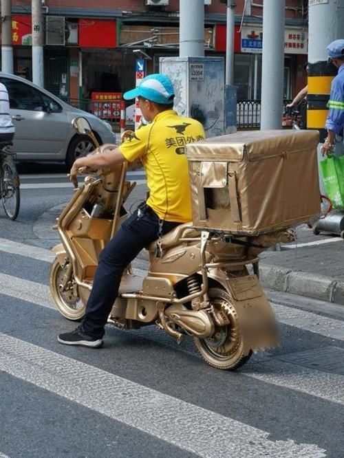 Thu nhập nghề shipper tại các nước: Thấp nhất cũng toàn cả chục triệu