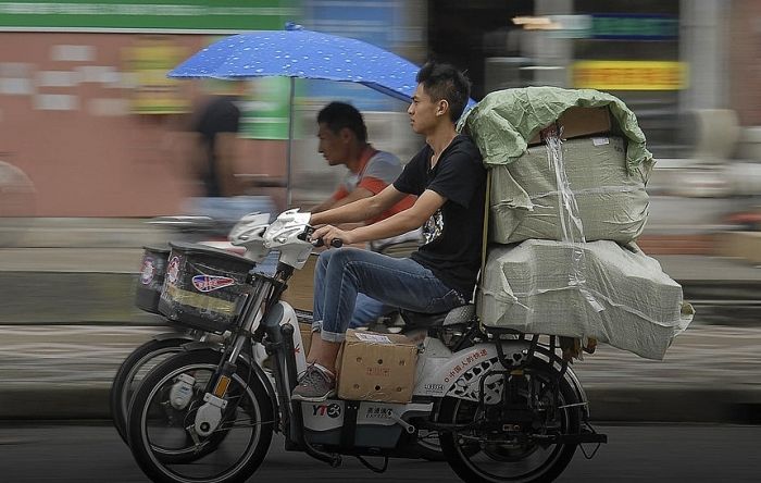 Thu nhập nghề shipper tại các nước: Thấp nhất cũng toàn cả chục triệu