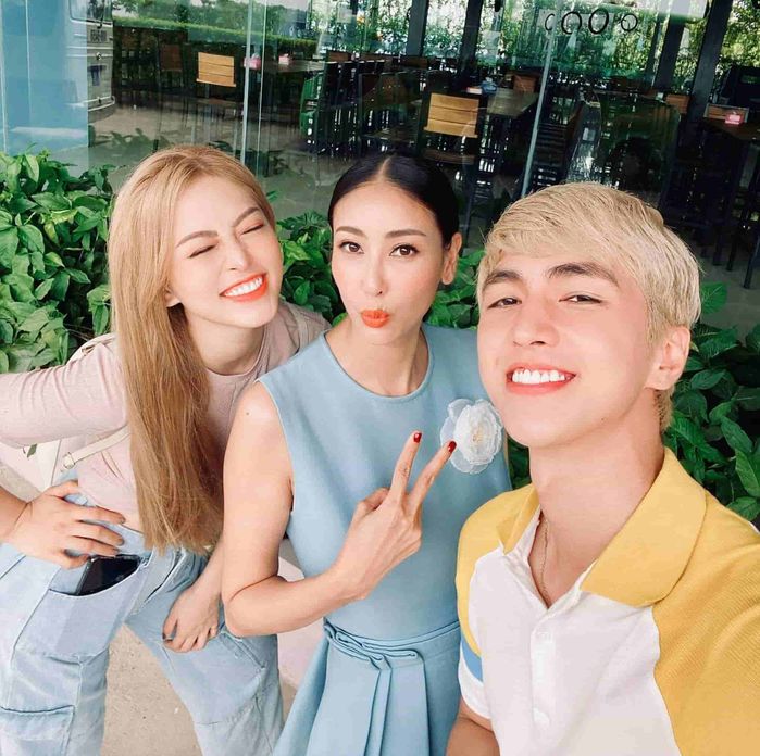 Tiểu Vy lần đầu bị chê dừ, Midu mừng tuổi mới tình cảm bên Harry Lu