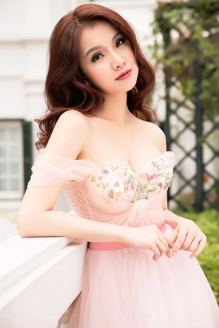 Top 3 Hoa hậu Hoàn vũ VN 2008: Thùy Lâm viên mãn, Hoàng Yến úp mở cưới