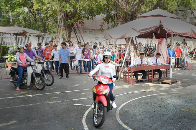 Từ 2020, thi giấy phép lái xe phải học thêm môn đạo đức giao thông