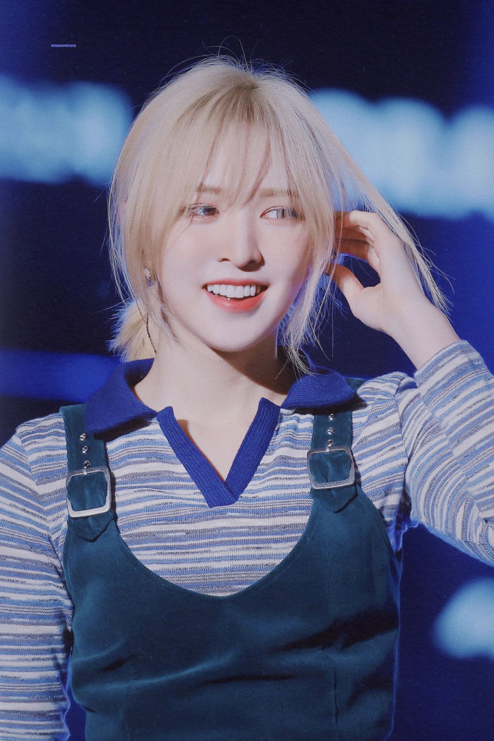 Từng bị gán mác lỗ hổng nhan sắc: Wendy, Jihyo nay lột xác ngoạn mục