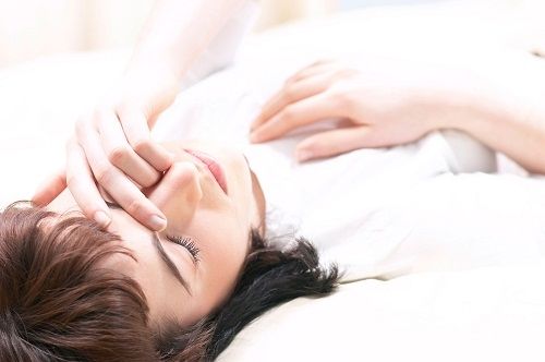 Theo Everydayhealth, nới lỏng quần sau khi ăn dễ xoắn ruột