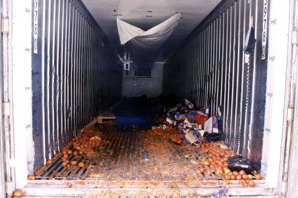 Vụ 39 người vào Anh bằng container đông lạnh -25 độ