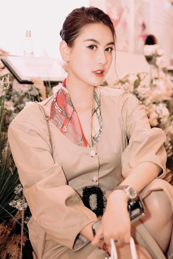 Ý nghĩa gì ẩn chứa phía sau biệt danh của Midu, Chi Pu và dàn hot girl