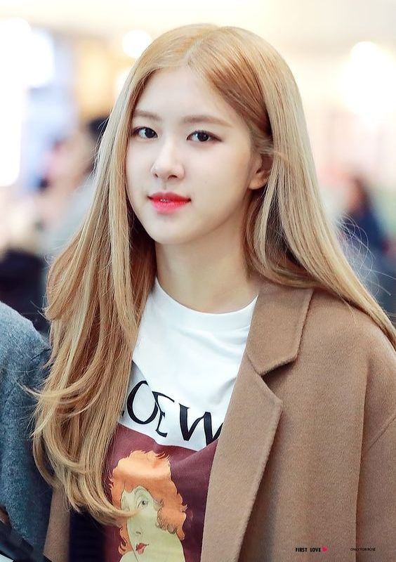 Học Rosé bí quyết để giữ dáng thon, da trắng mịn như da em bé