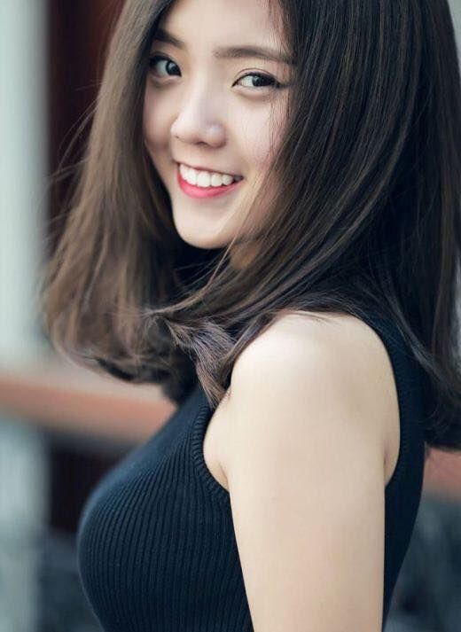 Lâm Á Hân - gái hai con trông đến mòn con mắt đúng là đố có sai!