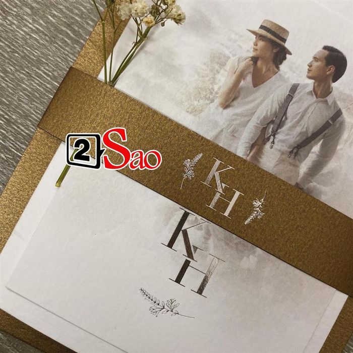 CĐM ôn xao trước hình thiệp cưới của Hồ Ngọc Hà và Kim Lý