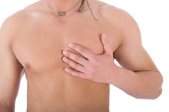 Đàn ông muốn người yêu mình vui vẻ, hãy để người ấy sờ ngực mỗi ngày