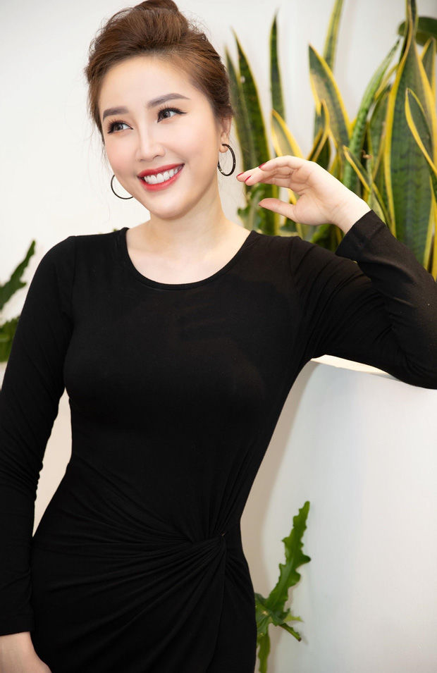 Chính thức hé lộ ảnh cưới của Bảo Thy, lần đầu khoe chân dung vị hôn phu trước ngày lên xe hoa vào 16/11 - Ảnh 5. Chính thức hé lộ ảnh cưới của Bảo Thy, lần đầu khoe chân dung vị hôn phu trước ngày lên xe hoa vào 16/11 - Ảnh 5.