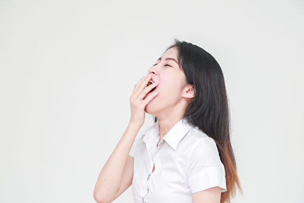 ĐH Northwestern: Ngáp nhiều giúp mặt thon gọn hơn cả đeo mặt nạ V-line