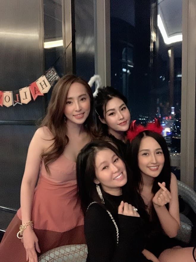 Bà xã Hoài Lâm khoe con gái thứ 2, Quốc Trường soái ca sơ mi trắng