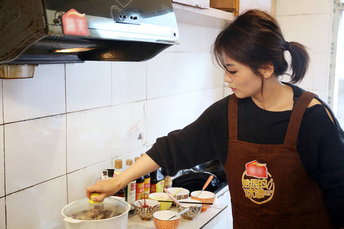 Bạn có biết: Tác dụng của chấm tròn trên chiếc muôi nồi cơm điện