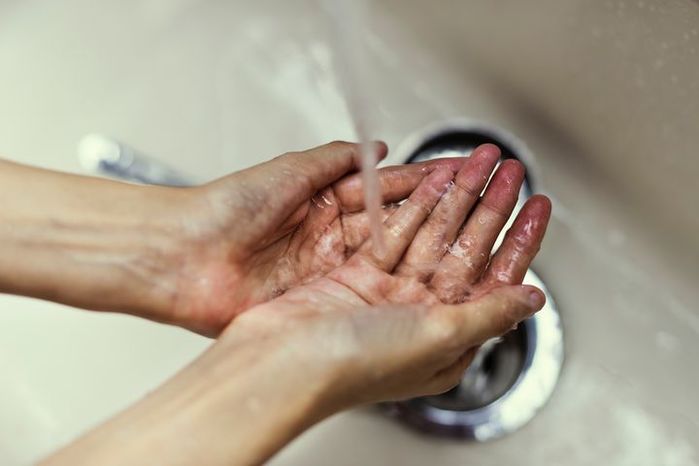 Ra tay hạ sát chuột, người phụ nữ bị ám ảnh đến mức rửa tay mỗi ngày