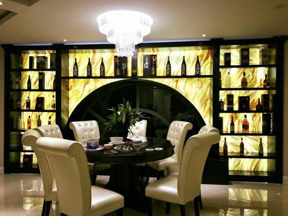 Biệt thự lâu đài nơi ca sĩ Bảo Thy và gia đình đang sinh sống