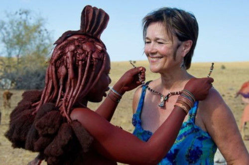 Bộ lạc Himba Châu Phi: Nơi phụ nữ cả đời không tắm bằng nước