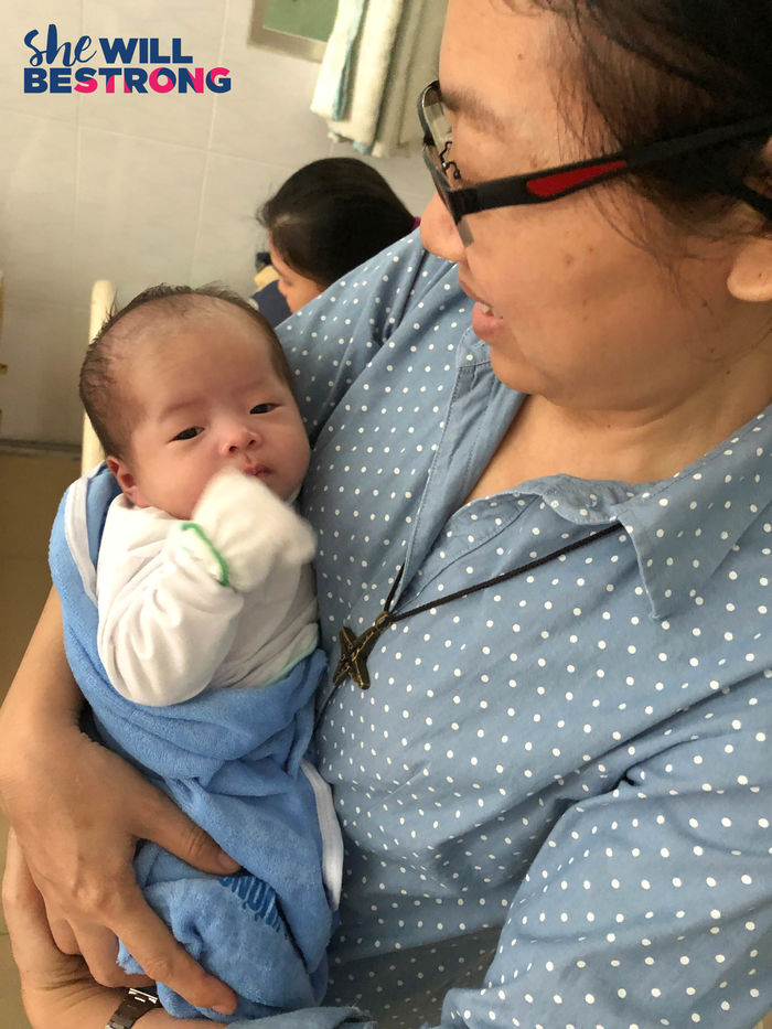 Brave To Be Mom - Mang lại nguồn sống mới cho các bà mẹ đơn thân