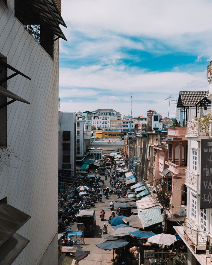 Ngủ sớm, hiếm khi đi siêu thị... đặc trưng người Đà Lạt không sai được