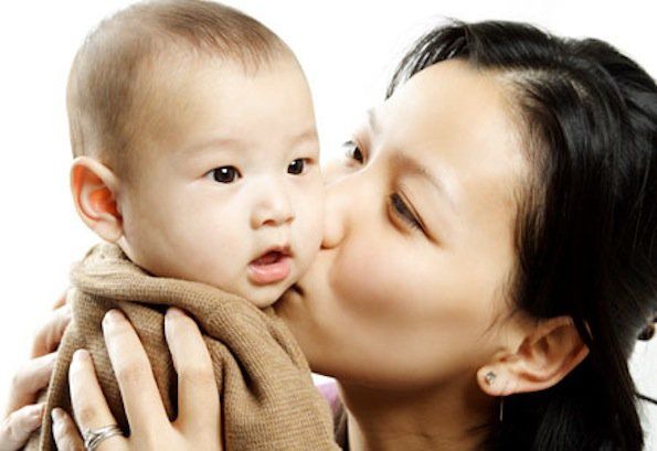 BS Nhi khoa cảnh báo virus RSV, dễ dàng lây khi hôn trẻ nhỏ