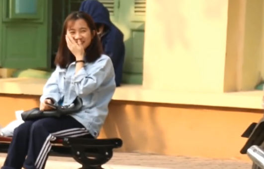 CĐM tan chảy với chàng trai yêu cô gái từ cái nhìn đầu tiên