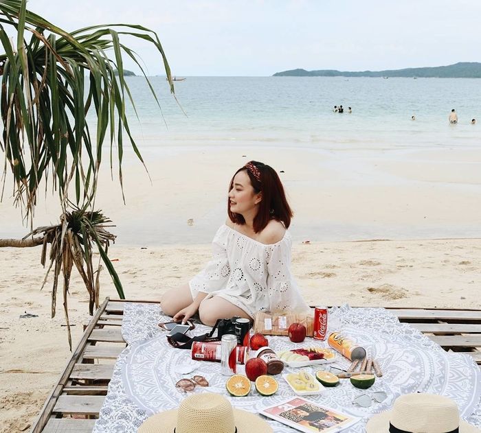 Ngắm biển, tắm nắng giúp con người bớt stress và hạnh phúc hơn