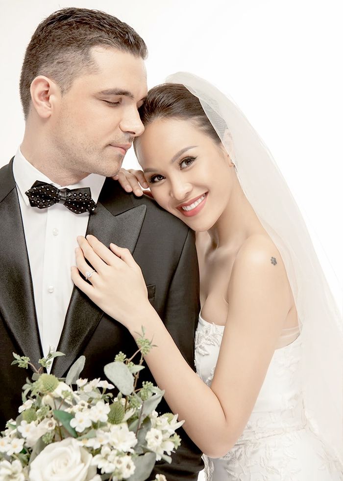 Chồng Tây của sao Vbiz: Ông xã Phương Mai luôn muốn vợ gợi cảm nhất