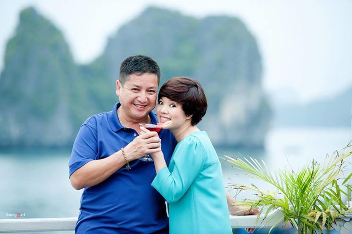 Có kiểu tình yêu trong showbiz lâu bền đánh đổi bằng nỗ lực vun vén