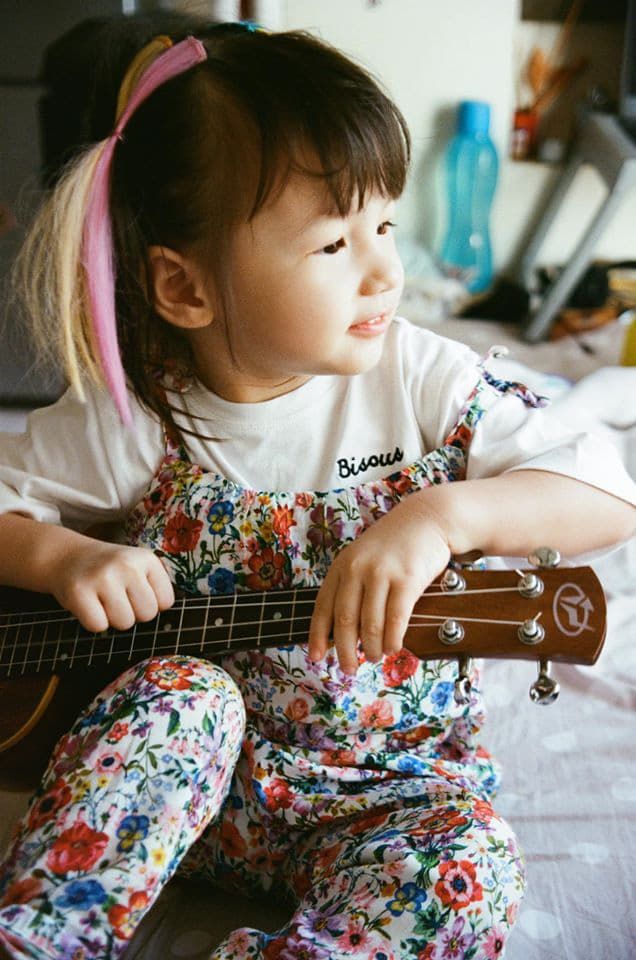 Con lai nhà sao Việt: Con gái Elly Trần, Hà Anh là hot kid số 1 CĐM
