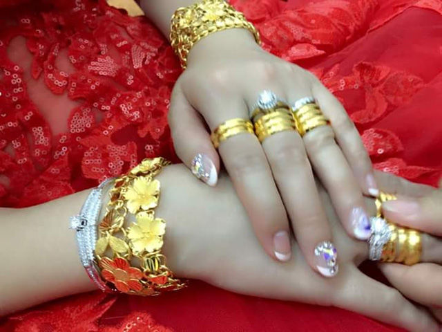 Của hồi môn của cô dâu là tài sản riêng, chồng không được sử dụng